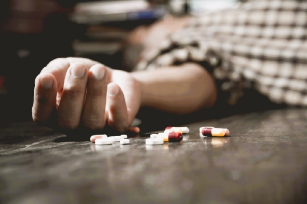 ड्रग ओव्हरडोज प्रतिकात्मक फोटो ड्रग ओव्हरडोज प्रतिकात्मक फोटो