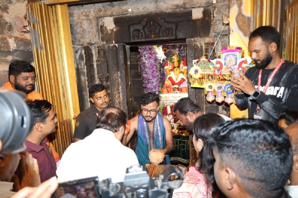 सातवाहनकालीन त्रिविक्रम मंदिराला भेट