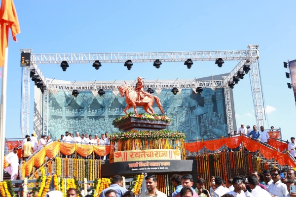 राज्यात नगरपरिषद निवडणुकांचे बिगुल वाजले आहे.विधानसभेप्रमाणेच सर्वांनी एकजुटीने काम करा. राज्यात नगरपरिषद निवडणुकांचे बिगुल वाजले आहे.विधानसभेप्रमाणेच सर्वांनी एकजुटीने काम करा.