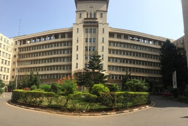 सर जे. जे. समूह रुग्णालयास राज्य महिला आयोगाची नोटीस सर जे. जे. समूह रुग्णालयास राज्य महिला आयोगाची नोटीस