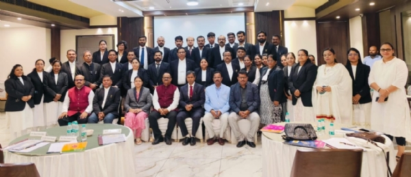 मेडिएशनमुळे न्यायालयाचे ओझे कमी — अॅड. प्रसाद पाटील मेडिएशनमुळे न्यायालयाचे ओझे कमी — अॅड. प्रसाद पाटील