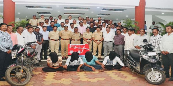 गुन्हे शाखेची धडाकेबाज कामगिरी; ज्वेलर्स दुकानावर दरोडा टाकणारी टोळी जेरबंद