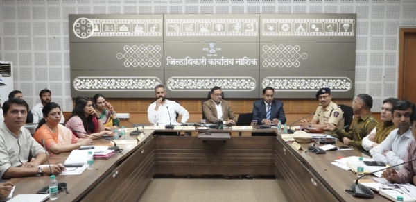 शीघ्र प्रतिसाद देणाऱ्या वैद्यकीय पथकांचे नियोजन करावे - प्रवीण गेडाम शीघ्र प्रतिसाद देणाऱ्या वैद्यकीय पथकांचे नियोजन करावे - प्रवीण गेडाम