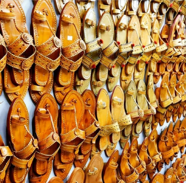 कोल्हापुरी चप्पल कोल्हापुरी चप्पल