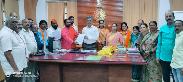 मंदिरांचे मुद्रांकसह सर्व शुल्क-कर माफसाठी निवेदन मंदिरांचे मुद्रांकसह सर्व शुल्क-कर माफसाठी निवेदन