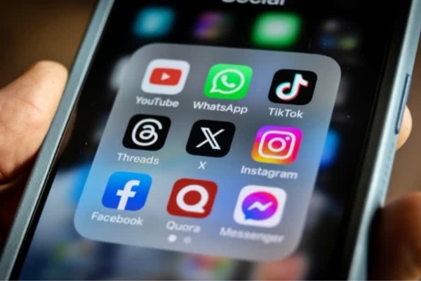 सरकारशी सहकार्य न करणाऱ्या सोशल मीडिया प्लॅटफॉर्म्सवर पाकिस्तानमध्ये बंदीची शक्यता सरकारशी सहकार्य न करणाऱ्या सोशल मीडिया प्लॅटफॉर्म्सवर पाकिस्तानमध्ये बंदीची शक्यता