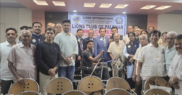 दिव्यांग बांधवासाठी सहकार्याचा हात; टेंभोडेत ट्रायसायकल प्रदान दिव्यांग बांधवासाठी सहकार्याचा हात; टेंभोडेत ट्रायसायकल प्रदान