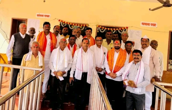 श्रीक्षेत्र त्रिधारा देवस्थान समितीच्या अध्यक्षपदी शिवाजी भरोसे यांची बिनविरोध निवड श्रीक्षेत्र त्रिधारा देवस्थान समितीच्या अध्यक्षपदी शिवाजी भरोसे यांची बिनविरोध निवड