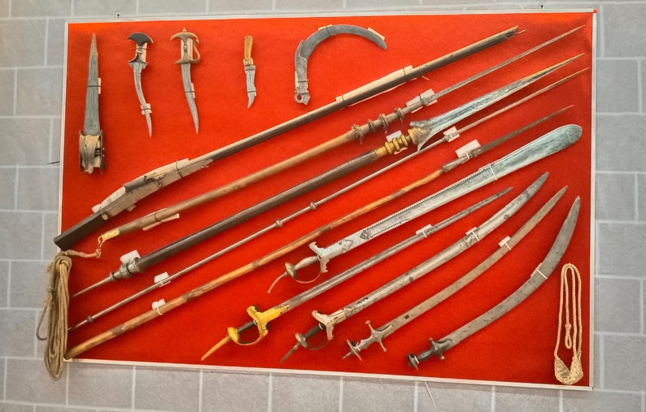 शिवकालीन शस्त्रकालीन प्रदर्शन शिवकालीन शस्त्रकालीन प्रदर्शन