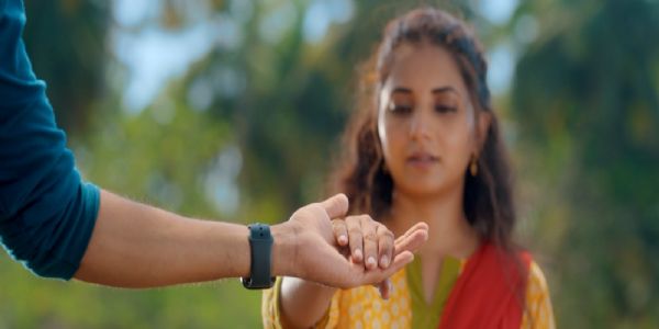 प्रेक्षकांच्या मनाचा ठाव घेणारी ‘कैरी’; प्रीमियरला मिळाला जबरदस्त प्रतिसाद