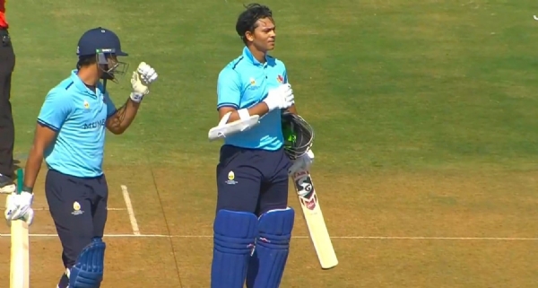 यशस्वी जयस्वाल यशस्वी जयस्वाल