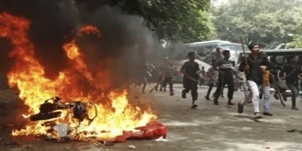 बांग्लादेश : निवडणूक आयोगाने वरिष्ठ अधिकाऱ्यांसाठी मागितली अतिरिक्त सुरक्षा