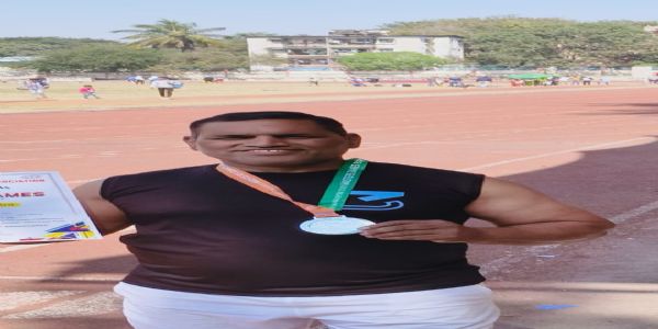 नेरळ खांडा गावाचा अभिमान; खेलो मास्टर स्पर्धेत रौप्य पदक