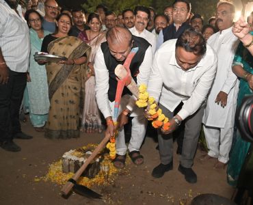 मुलुंड येथील पक्षी उद्यान मुंबईत येणाऱ्या पर्यटकांसाठी पर्वणी ठरो - मुख्यमंत्री