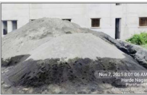 कोट्यवधींचे इस्टीमेट, पण बांधकामात दगडाचा भुसा सार्वजनिक बांधकाम विभागाची उघड उघड डोळेझाक कोट्यवधींचे इस्टीमेट, पण बांधकामात दगडाचा भुसा सार्वजनिक बांधकाम विभागाची उघड उघड डोळेझाक