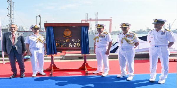 डीएससी ए20 या पहिल्या डायव्हिंग सपोर्ट वाहनाचा नौदलाच्या ताफ्यात समावेश