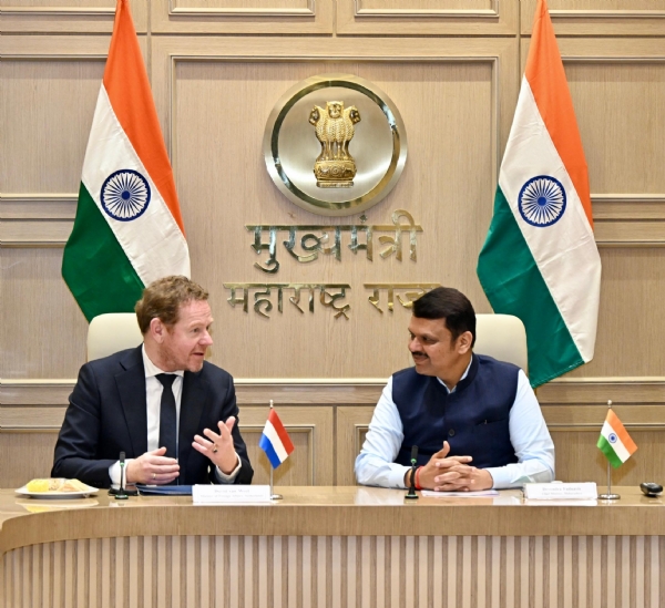 डच परराष्ट्र मंत्री डेव्हिड वील मुख्यमंत्री फडणवीस डच परराष्ट्र मंत्री डेव्हिड वील मुख्यमंत्री फडणवीस