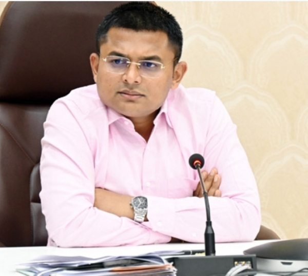 चिखलदर्‍यात सुविधा उभारा, पर्यटन वाढवा जिल्हाधिकारी आशिष येरेकर यांच्या सूचना