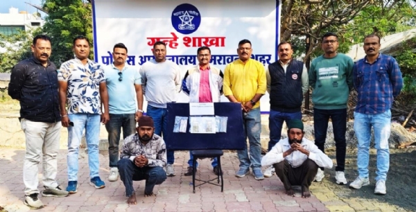 घरफोडी व मंदिर चोरी करणारे रेकॉर्डवरील दोन गुन्हेगार गजाआड अमरावती शहर गुन्हे शाखेची कारवाई; तीन गुन्हे उघडकीस, ४७,७५० रुपयांचा मुद्देमाल जप्त