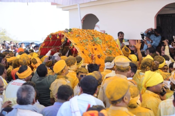 दक्षिण भारतात प्रसिद्ध असलेल्या श्री क्षेत्र माळेगाव येथील श्री खंडोबाच्या देवस्वारी व पालखीचे