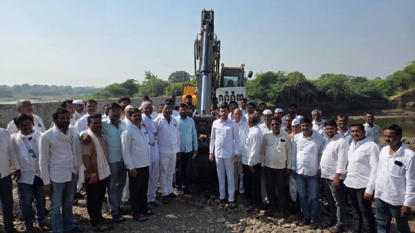 सिंदफणा नदी पात्रातील क्षतिग्रस्त बंधाऱ्याच्या दुरुस्तीचे काम हाती घेण्यात आले