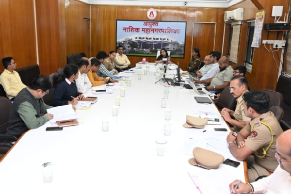 तातडीने संवेदनशील केंद्र निश्चीत करण्याचे आदेश मनपा निवडणुकीसाठी आढावा बैठक संपन्न