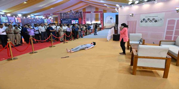 नवीन फौजदारी कायद्यांचे प्रदर्शनातील प्रात्याक्षिकाद्वारे ज्ञान..!