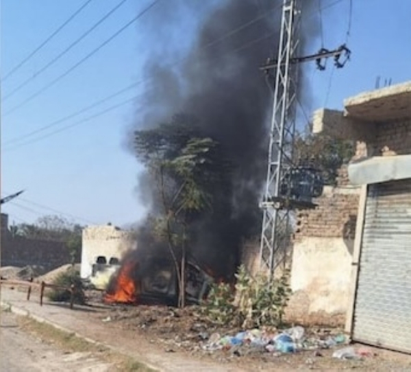 पाकिस्तान: खैबर पख्तूनख्वामध्ये पोलिसांच्या वाहनावर बॉम्बस्फोट