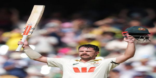 ऑस्ट्रेलिया अ‍ॅडलेड कसोटी जिंकण्यापासून चार विकेट्स दूर; ट्रॅव्हिस हेडचे झंझावती शतक