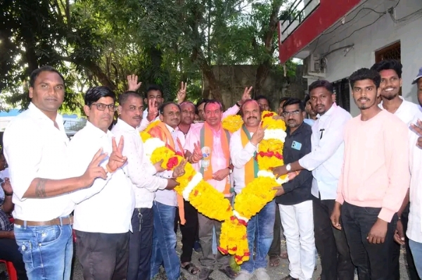 जिंतूर नगरपरिषदेत फुलले कमळ; प्रताप देशमुख नगराध्यक्षपदी