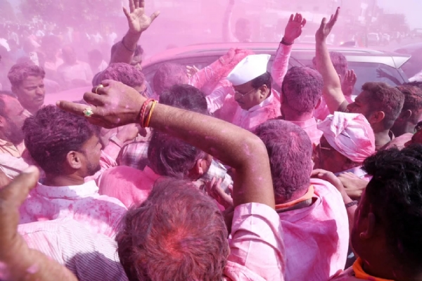 रेणापूर नगरपंचायत निवडणुकीत भारतीय जनता पक्षाने बहुमतासह ऐतिहासिक विजय संपादन केला