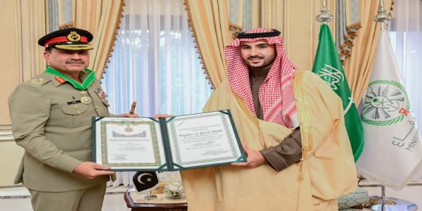 असीम मुनीर यांना सौदी अरेबियाचा सर्वोच्च नागरी सन्मान प्रदान