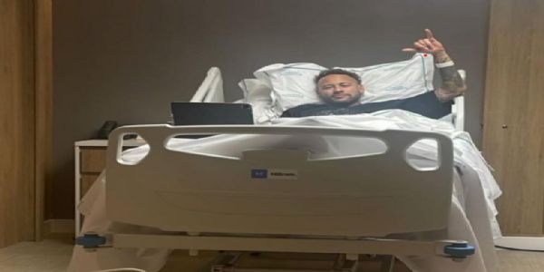 नेमारची शस्त्रक्रिया यशस्वी; २०२६ च्या फिफा विश्वचषकासाठी ब्राझील संघात परतण्याची आशा