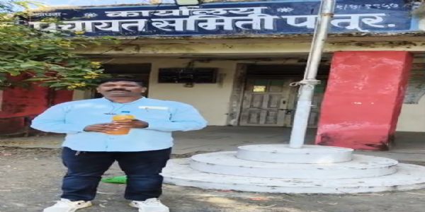 अकोला - पातूर पंचायत समितीत आत्मदहनाचा इशारा; चौकशी अहवालावरून तणाव