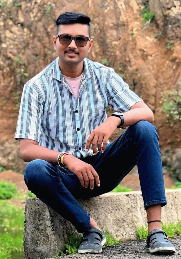 रोही आडवा आल्याने दुचाकी अपघात; युवकाचा उपचाराअगोदरच मृत्यू..  भांबोरा परिसरात हळहळ, कुटुंबावर दुःखाचा डोंगर