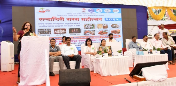 जिल्हास्तरीय सरस प्रदर्शनाचे गणपतीपुळ्यात उद्घाटन