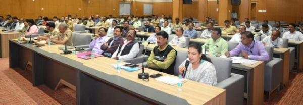 पोलीस सज्ज, कठोर उपाययोजना राबविणार : राकेश ओला  महापालिकेत कायदा व सुव्यवस्था आढावा बैठक