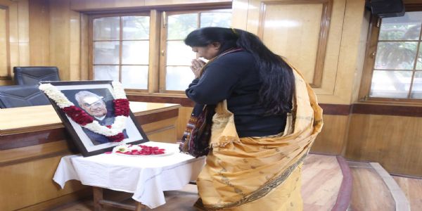 राजधानीत अटल बिहारी वाजपेयी यांच्या जयंतीनिमित्त अभिवादन