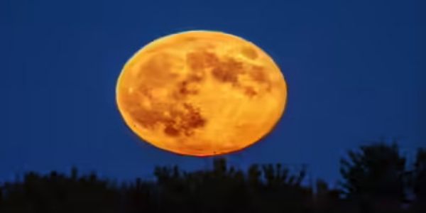 नवीन वर्षातील पहिला सुपरमून ३ जानेवारी रोजी