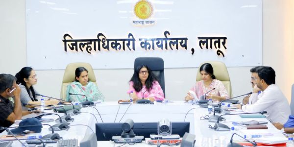 लातूर शहर महानगरपालिका निवडणूक तयारीचा जिल्हाधिकाऱ्यांनी घेतला आढावा