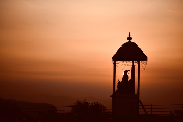 इमेज कॅलेंडर २०२६: रायगडची मंदिरे, गड-किल्ले आणि निसर्ग