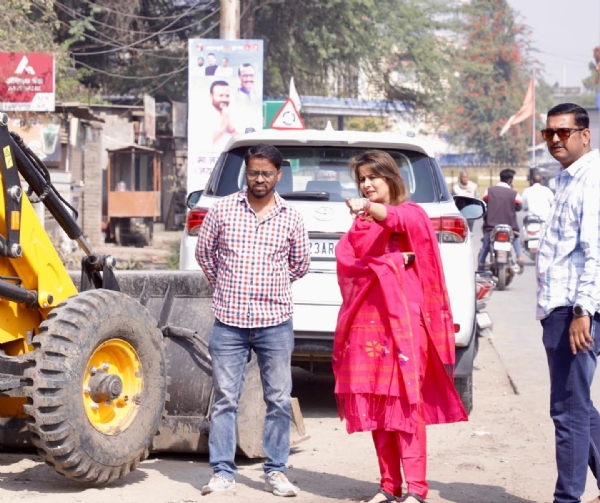 नागरिकांनी विश्वास टाकला असल्याचे  सांगितले