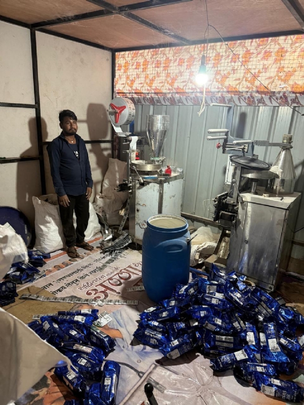 अगरबत्ती कारखान्याच्या नावाखाली अवैध गुटख्याचा कारखाना उद्ध्वस्त