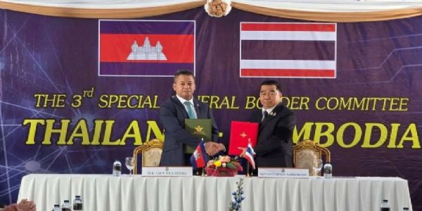 तब्बल २० दिवसांच्या युद्धानंतर थायलंड आणि कंबोडियाची युद्धबंदीची घोषणा