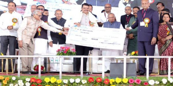 भाऊसाहेब राष्ट्रानिमिर्तीत योगदान देणारे एक ‘नेशन बिल्डर’ - देवेंद्र फडणवीस