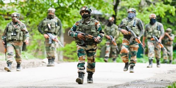 जम्मू-काश्मिरात 30 ते 35 पाकिस्तानी दहशतवादी