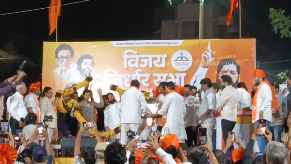 महापालिका निवडणुका महायुतीनेच जिंकणार --- उपमुख्यमंत्री एकनाथ शिंदे महापालिका निवडणुका महायुतीनेच जिंकणार --- उपमुख्यमंत्री एकनाथ शिंदे