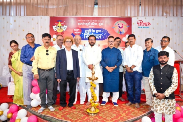 या महोत्सवासाठी परिषदेचे आबा ढोले , प्रा.नितीन लोहट, उपेंद्र दुधगावकर, डॉ. अर्चना चिक्षे, संजय पांडे, प्रकाश बारबिंड, प्रशांत ढोले, संदीप राठोड,  सचिन आढे, दिनकर देशपांडे, मधुकर उमरीकर, बबन आव्हाड, रेवती पांडे, लक्ष्मीकांत जोगेवार, सुमंत ईखे, मनीषा उमरीकर, किशोर विश्वामित्रे, राजू वाघ, रामदास कदम, कोमल वाघ, भक्ती वाघमारे, कोमल सुतारे अनिकेत शेंडे, अभिजित सराफ, मधुकर नायक, जगदीश जोगवाडकर, सचिन पेटकर,अरुण गोरेगावकर, श्रीराम देशपांडे यांच्यासह सर्व पदाधिकारी व सभासदांनी परिश्रम घेतले.