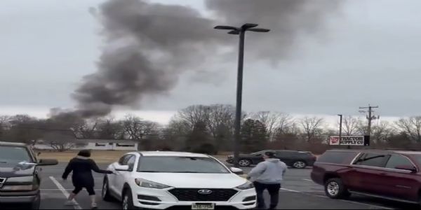 न्यू जर्सीमध्ये दोन हेलिकॉप्टर एकमेकांवर आदळल्याने अपघात; एकाचा मृत्यू