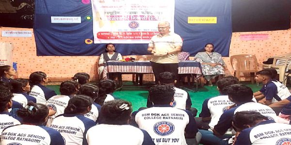 रत्नागिरी : डीजीके महाविद्यालयाच्या एनएसएस शिबिराचे फणसोपला उद्घाटन